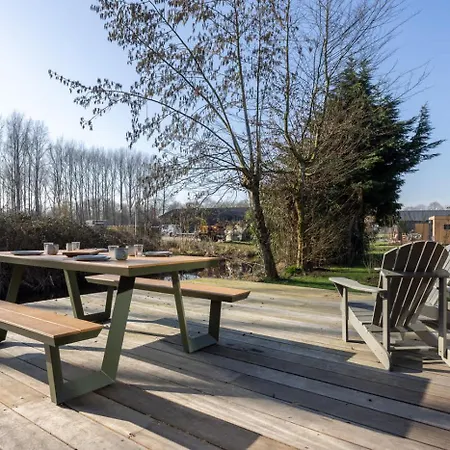 Tiny House By The Water In - Tuin Keet - 24 Oud Ade